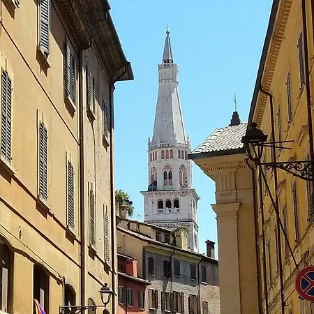 アパート Charme Sant'eufemia モデナ